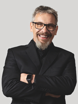 Wolfgang Blaschitz  |  CEO